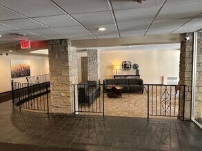 2500 Archbury Ln in Park Ridge, IL - Building Photo - Building Photo
