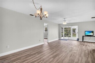 1363 Bunker Way in Ft. Myers, FL - Building Photo - Building Photo