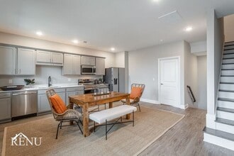 2374 E 18th St Pl in Chattanooga, TN - Building Photo - Building Photo