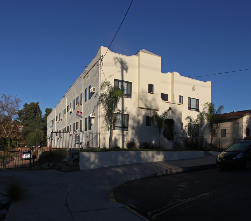 131 S Avenue 63 in Los Angeles, CA - Building Photo