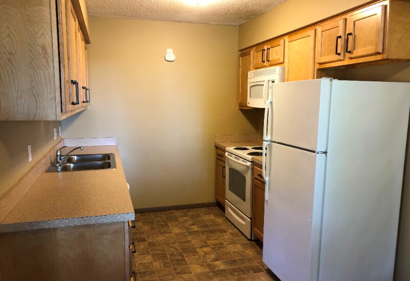 1830 Knox St in Lincoln, NE - Building Photo