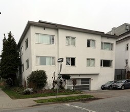 1332 Thurlow St in Vancouver, BC - Building Photo - Building Photo