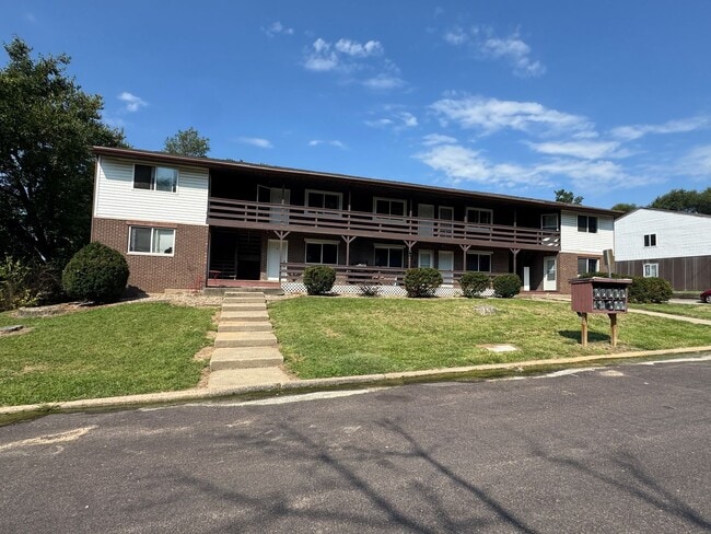 property at 213 Sunnyridge Ct