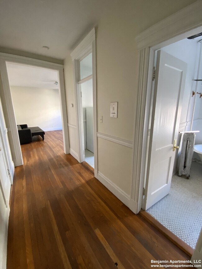 5 Walbridge St, Unit 12 in Boston, MA - Building Photo - Building Photo