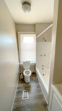 317 S Mount St photo'