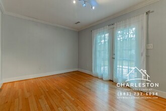 1452 Birthright St in Charleston, SC - Foto de edificio - Building Photo