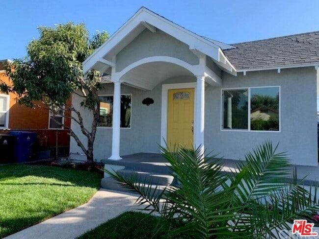 property at 340 W 82nd St