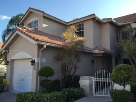 6568 Villa Sonrisa Dr in Boca Raton, FL - Building Photo