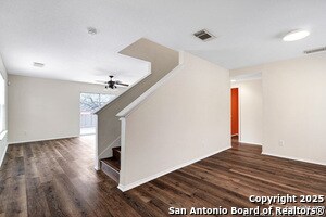 827 Clover Creek in San Antonio, TX - Building Photo - Building Photo