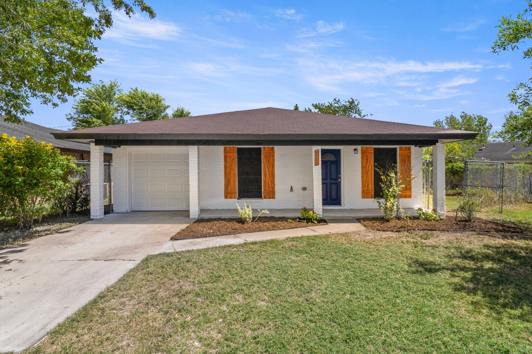 3300 Tyler Ave in McAllen, TX - Building Photo