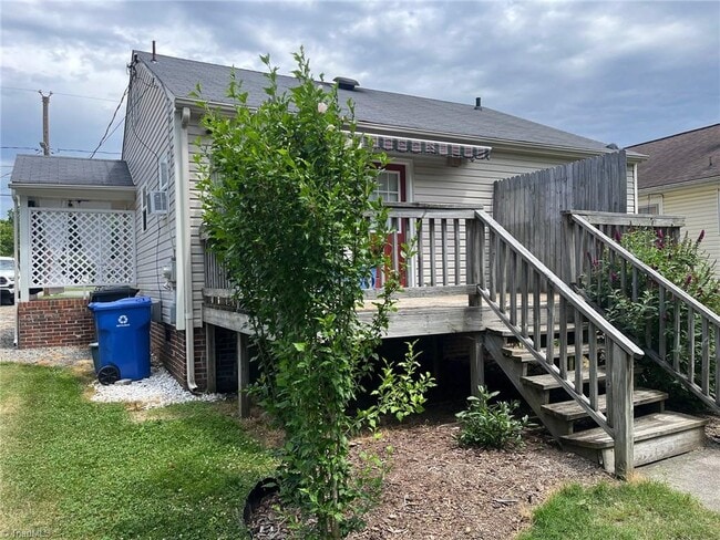 203 Dobson St in Kernersville, NC - Building Photo - Building Photo