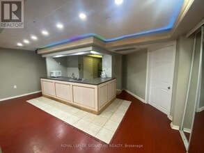 622 Chartwell Ct in Pickering, ON - Building Photo - Building Photo