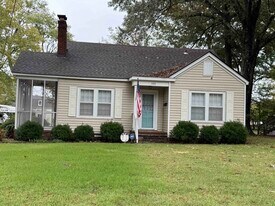 108 N McLemore Ave in Brownsville, TN - Building Photo