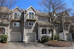 60 Old Town Rd 204, Unit c/o 217DRT LLC in Vernon, CT - Building Photo