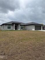 3001 7th St SW in Lehigh Acres, FL - Building Photo