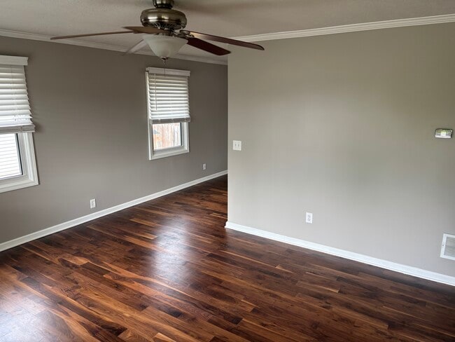 5201 N Indiana Ave in Kansas City, MO - Building Photo - Building Photo