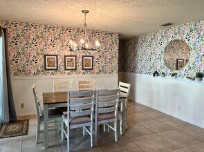 500 Oak Shadow Way in Wellington, FL - Building Photo - Building Photo