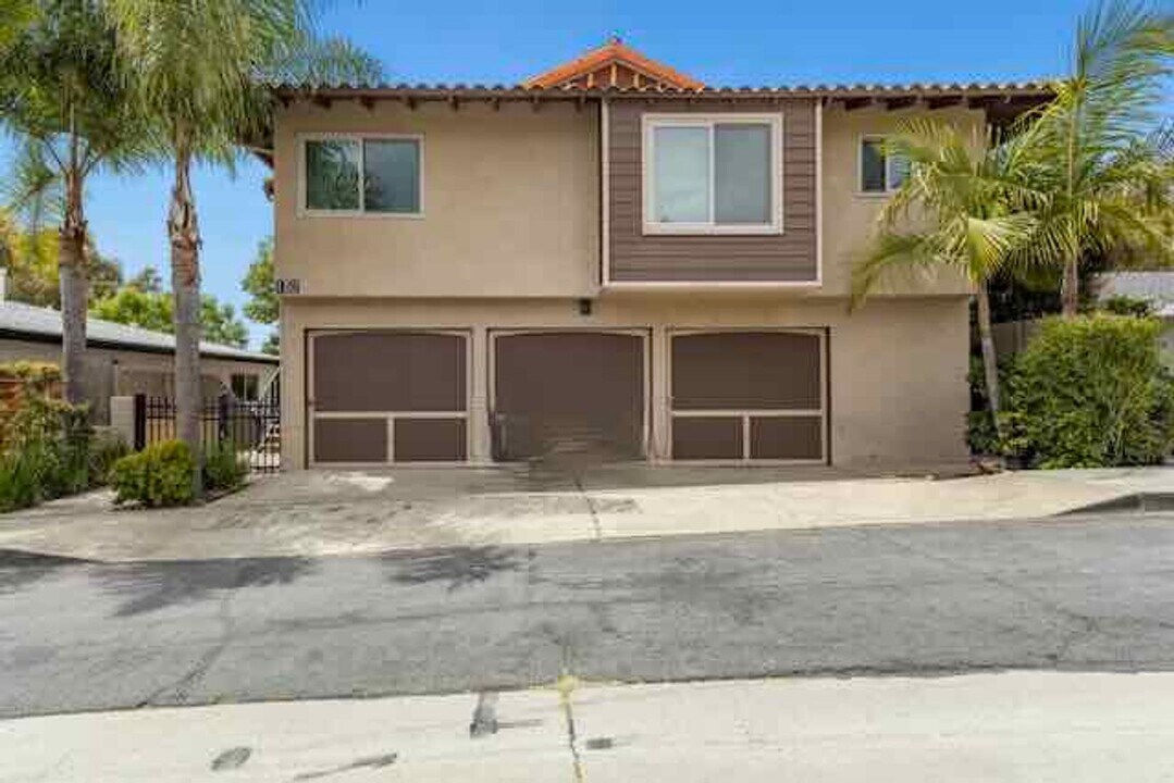 152 Loma Ln-Unit -Unit 3 in San Clemente, CA - Building Photo