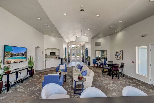 Allure at Tempe Apartments in Tempe, AZ - Building Photo - Building Photo