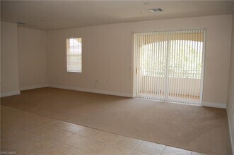 2913 Tuscan Dr-Unit -302 in Cape Coral, FL - Building Photo - Building Photo