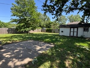 2339 E Aloma St in Wichita, KS - Building Photo - Building Photo