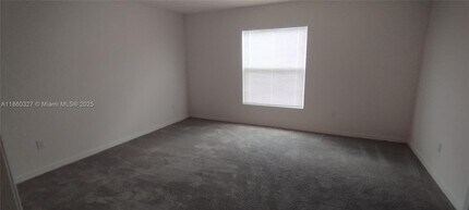 2305 Santa Barbara Blvd N in Cape Coral, FL - Building Photo - Building Photo