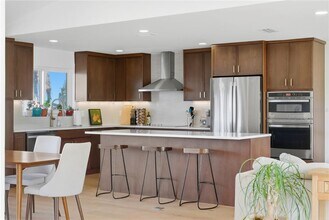 377 22nd Ave SE in St. Petersburg, FL - Building Photo - Building Photo