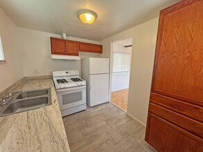 70210 CA-111 in Rancho Mirage, CA - Building Photo - Building Photo