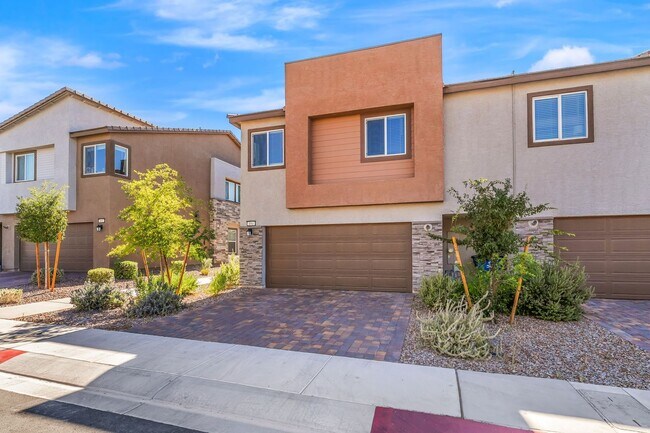 property at 894 Cadence Vw Wy