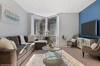 1240 W Cottage Pl in Chicago, IL - Building Photo - Building Photo