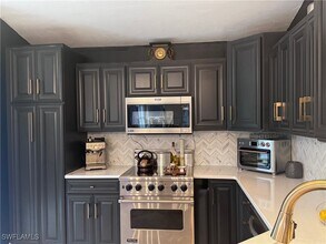 27190 Enclave Dr in Bonita Springs, FL - Building Photo - Building Photo