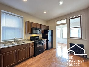 5023 N Ridgeway Ave, Unit 1 in Chicago, IL - Building Photo - Building Photo