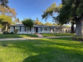 2550 4th Ave in Merced, CA - Building Photo