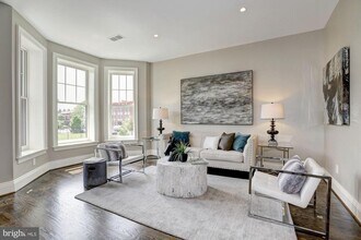225 R St NW in Washington, DC - Building Photo - Building Photo