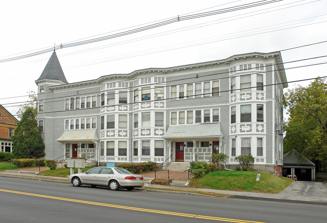 421-431 Main St in Lewiston, ME - Foto de edificio