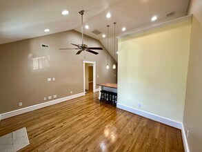476 Harpersville Rd in Newport News, VA - Building Photo - Building Photo