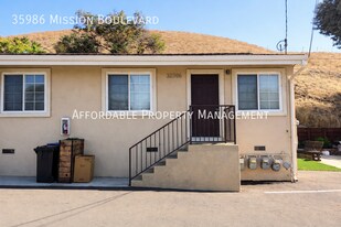 35986 Mission Blvd in Fremont, CA - Building Photo