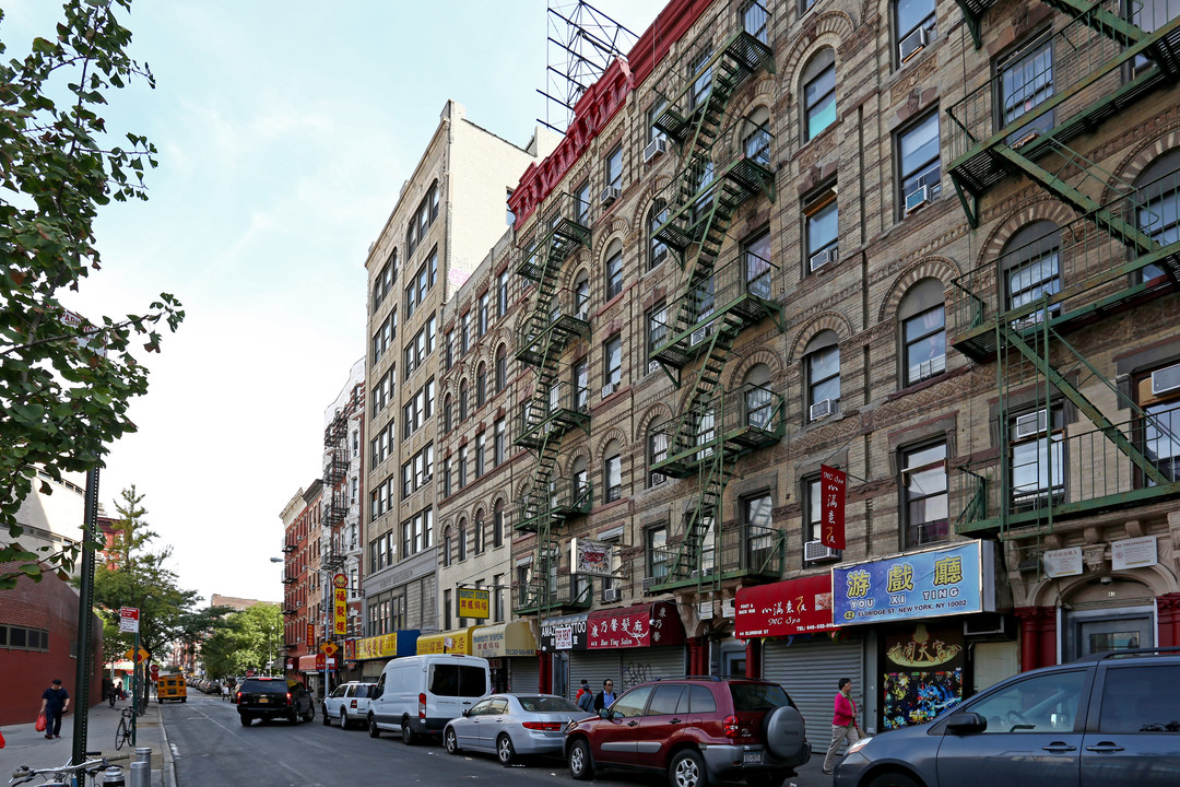 46 Eldridge St in New York, NY - Building Photo