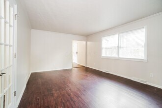 1881 Faymeadow Ave in Columbus, OH - Building Photo - Building Photo