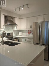 28 Olive Ave in Toronto, ON - Building Photo - Building Photo