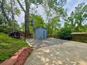 1249 Bunker Ave in Kansas City, KS - Building Photo - Building Photo