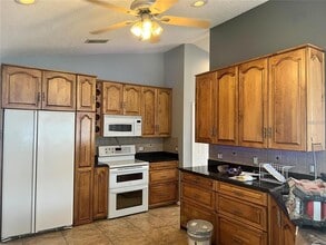 3336 Bahia Ave in Holiday, FL - Building Photo - Building Photo