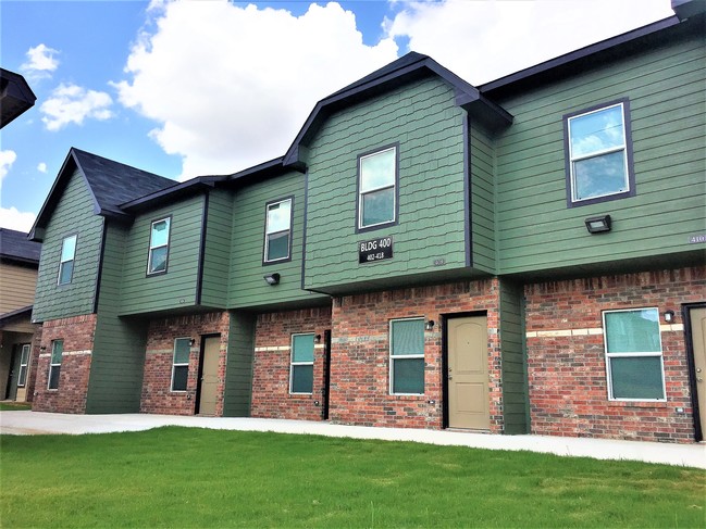 Longhorn Townhomes in Early, TX - Building Photo - Building Photo