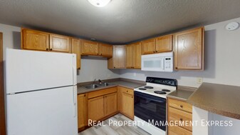 1 Bedroom 1 Bathroom Apartment in Sioux Falls, SD - Building Photo