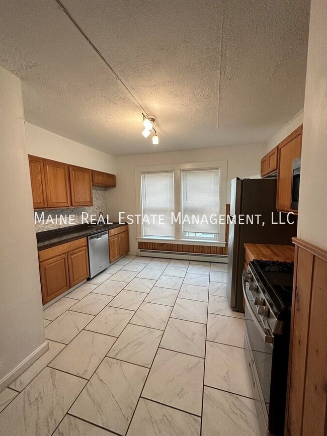property at 22 Wood St
