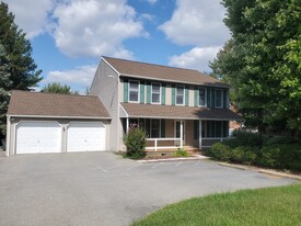 2635 Columbia Ave, Unit 2635 Columbia Ave Suite 2 in Lancaster, PA - Building Photo