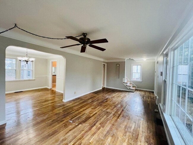 4046 Bluestone Rd in South Euclid, OH - Building Photo - Building Photo