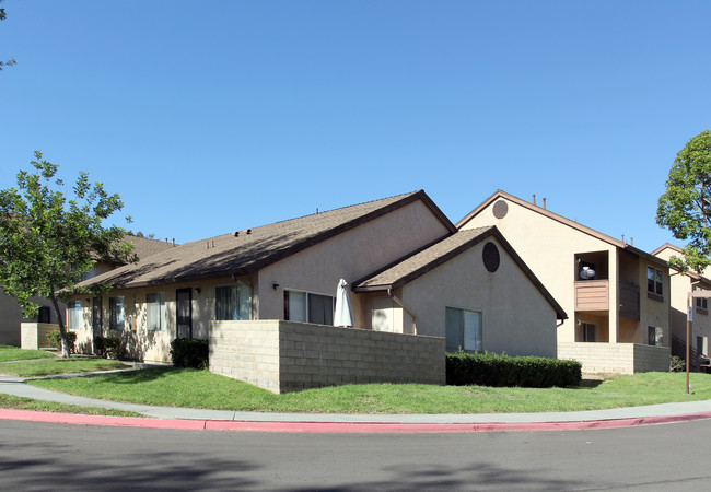 University Canyon West in San Diego, CA - Building Photo - Building Photo