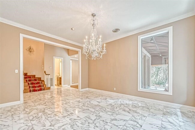 property at 1331 Bissonnet St