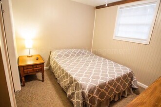 707 W Race St in Kingston, TN - Building Photo - Building Photo